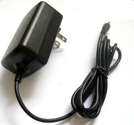 電圧保護上の黒い壁の台紙のオーストラリア 24W のルーター力のアダプター 12V 2A、