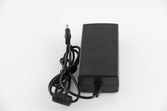 12V DC電源のアダプターに 100-240V AC を転換する 48W