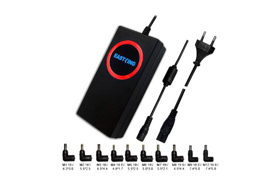 セリウムはDCの現在の保護上の普遍的なラップトップ力のアダプターに90W ACを証明します
