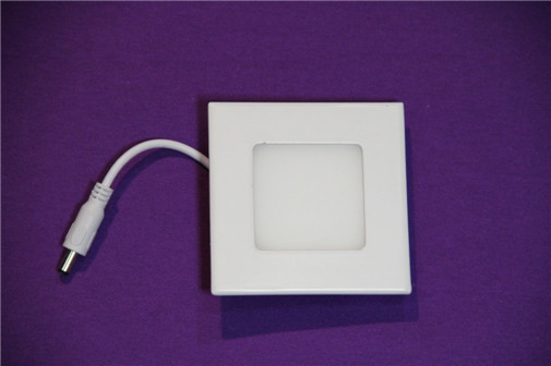 高い発電 5W DC 24V LED の天井板は居間のための防水をつけます