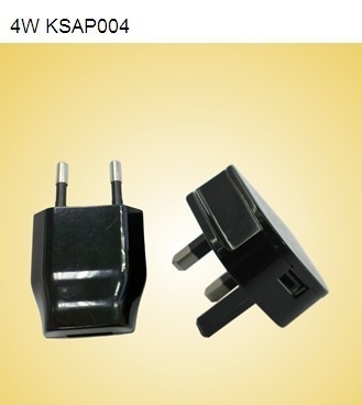 5V コンピュータおよびラップトップのための現在の 0.7A の普遍的な USB 力のアダプターへの 12V
