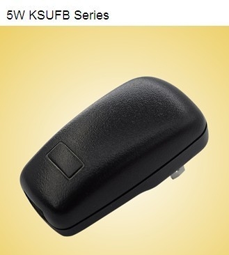 5W モバイル機器のための普遍的な USB 力のアダプター 100-240V 50 60HZ