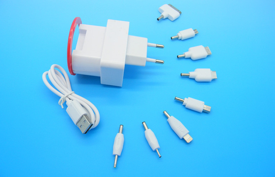 5V 2000mAの普遍的な携帯電話の充電器EUはりんご/andriodの電話のために差し込みます