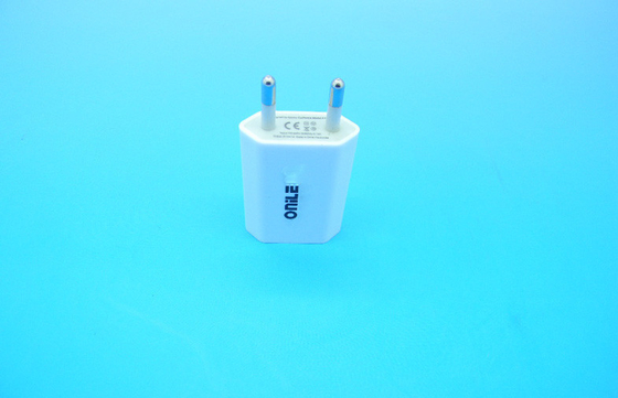 AC100-240V 普遍的な USB 力のアダプター 5V 1000mA CCC のプラグ、高い Efficency