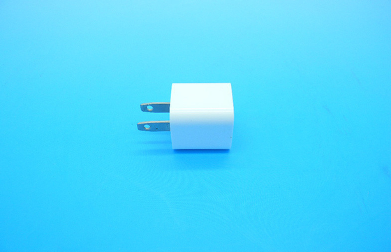 5V 1000mA Apple エムピー・スリー MP4 のための普遍的な USB 旅行充電器 SAA のプラグ
