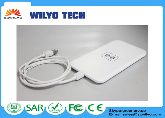 白い携帯電話の付属品、普遍的な無線充電器の貯蔵の携帯電話の付属品