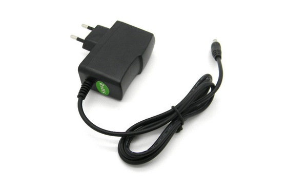 EUのプラグ12V 500mAの壁台紙力のアダプターの音響効果の電源DCの先端5.5x2.5mm