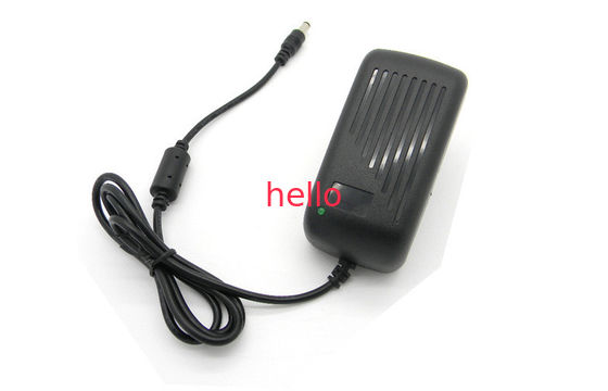 110V ACは証明された米国のプラグのWallmount AC/DC力のアダプター12V 3A ULを入れました