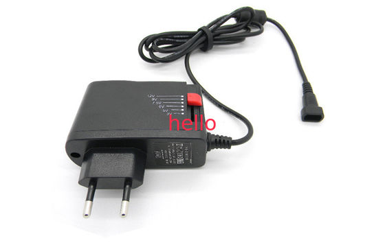 6 DCの先端2500mAの自在継手の調節可能な電圧3-12V AC DC電源のアダプター