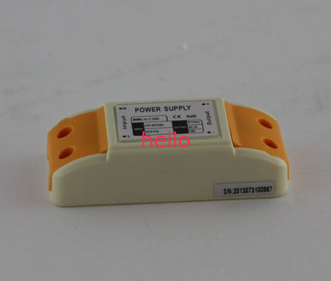 高性能のプラスチック ケース 12v は電源小型 80 * 32 * 22 の mm を導きました