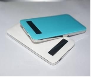 赤く青いピンクの白い緑 5V の移動式電源、4000MAH 力銀行