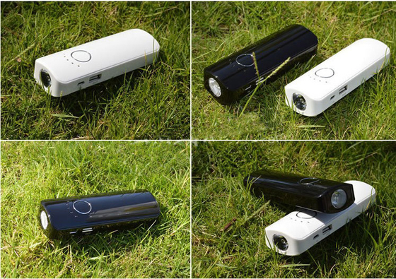 ポータブル 5 ボルトの OEM 5200MAH との移動式電源の黒