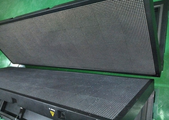 1/4 のスキャン一定した流れが付いている PH10 DIP346 の屋外広告の LED 表示