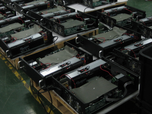 Rs232 か Usb 230v の持ち上げます 2kva 3kva の途切れない電源をラック マウント