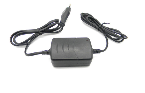 2つの端はデスクトップの切換えの電源/デスクトップ力のアダプター12V 1000mAをケーブルで通信します