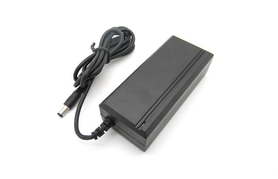 現在/一定した流れ 5.5x2.1mm 上の DC電源のアダプターへの 12V 2A AC