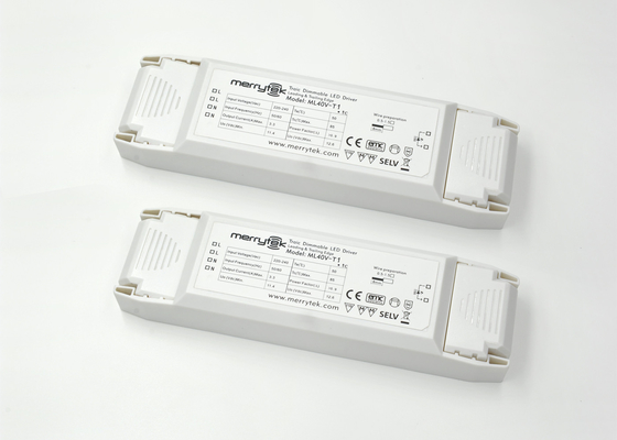LED のストリップの一定した電圧 Dimmable は薄暗くなる運転者 40W 24Vdc RC を導きました