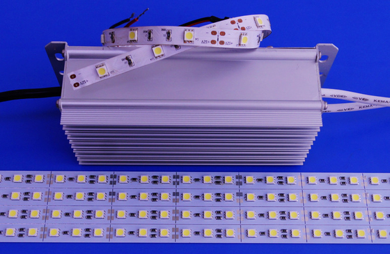アルミニウムIp67によって導かれる街灯の100ワット高性能を電源