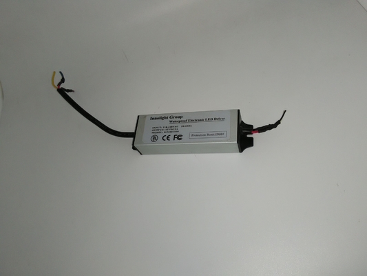 防水 LED の運転者の電源、12V 3A Constact の電圧 LED 運転者