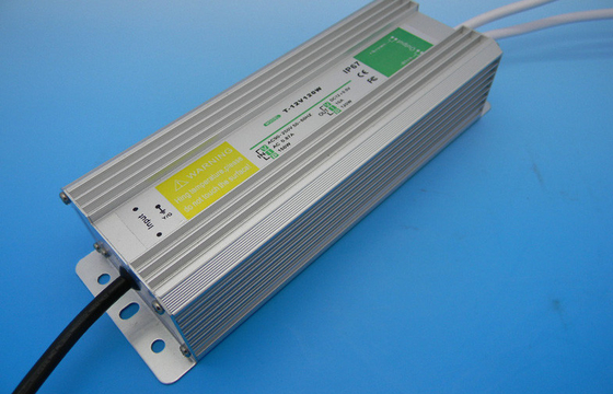 150W は LED の電源 12V FCC の部 15 のセリウム RoHS を防水します