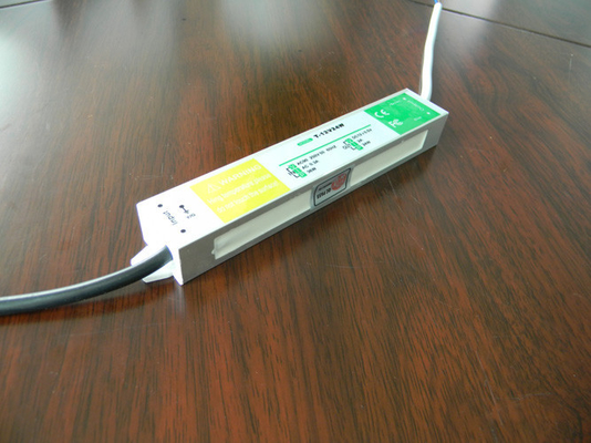 DC12V 3A LED の防水運転者