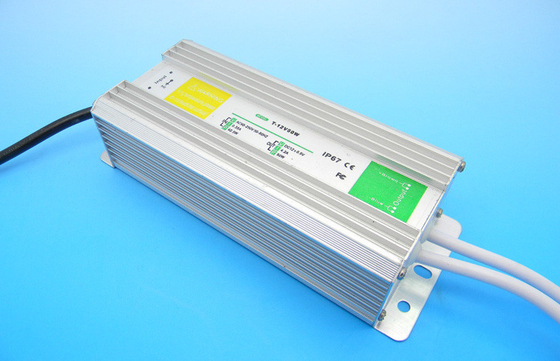 IP67 LEDの防水運転者DC12V 50W水証拠の電源
