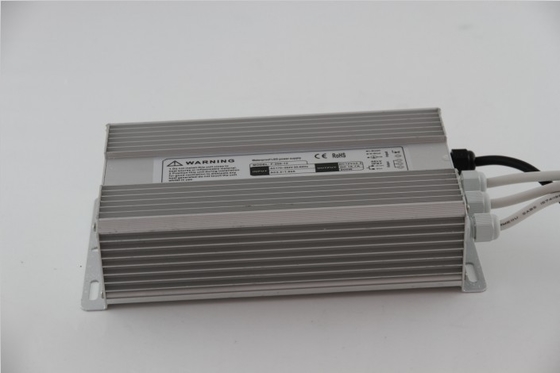24V DC 正確な防水 LED の運転者 200W 8300mA の EPA3050B EMC LED ライト運転者