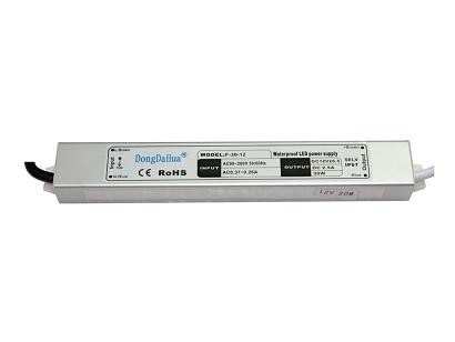 2500mA 12 V DC 30W は LED の運転者/IP68 LED の電源 EPA8270C を防水します