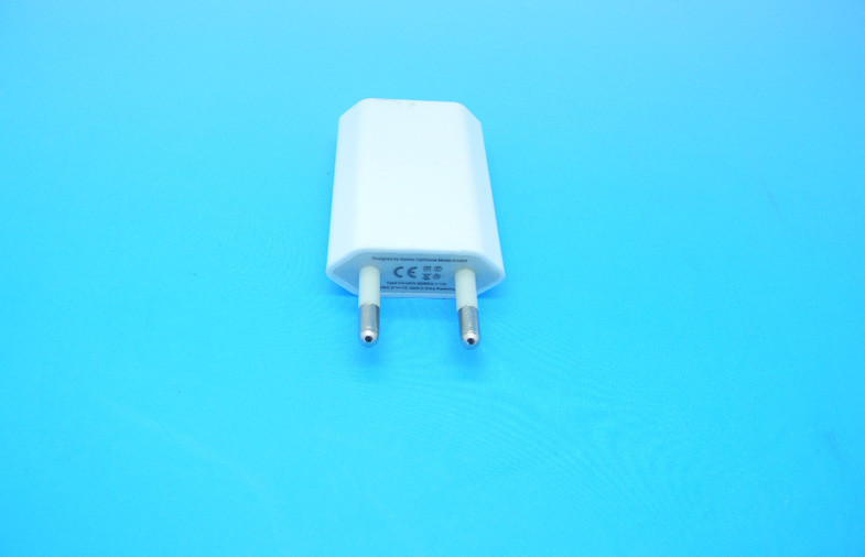AC100-240V 普遍的な USB 力のアダプター 5V 1000mA CCC のプラグ、高い Efficency