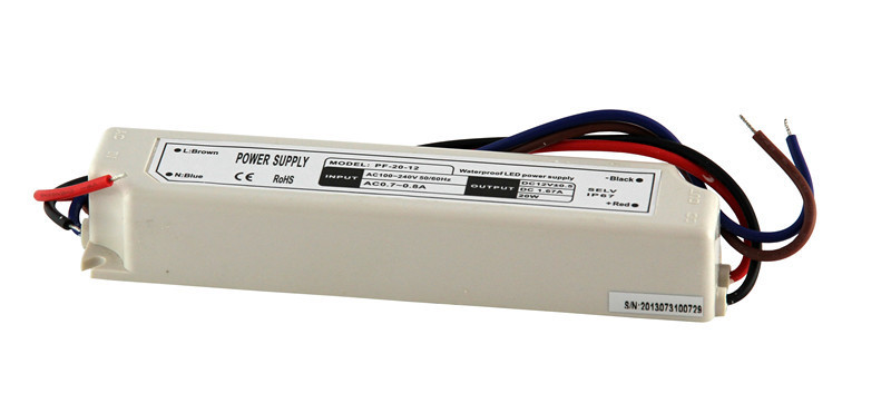 高性能の防水一定した電圧 LED 運転者の単一の出力 20W